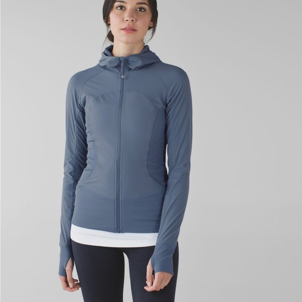 Lululemon In Flux Jacket Size 6 Blue